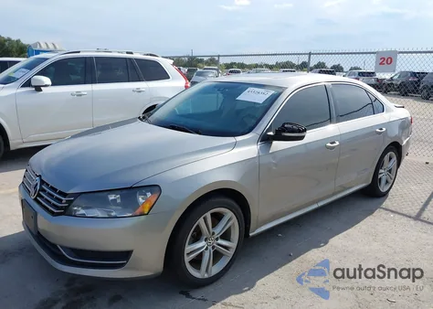 2014 Volkswagen Passat 2.0L Tdi Se из США, поврежденный, VIN 1VWBN7A38EC027686
